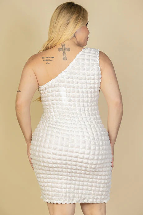 Plus Size White Bubble Fabric One Shoulder Bodycon Mini Dress ccw